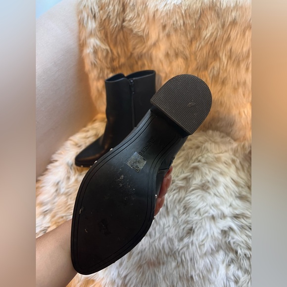 EXPRESS boots - Picture 3 of 4